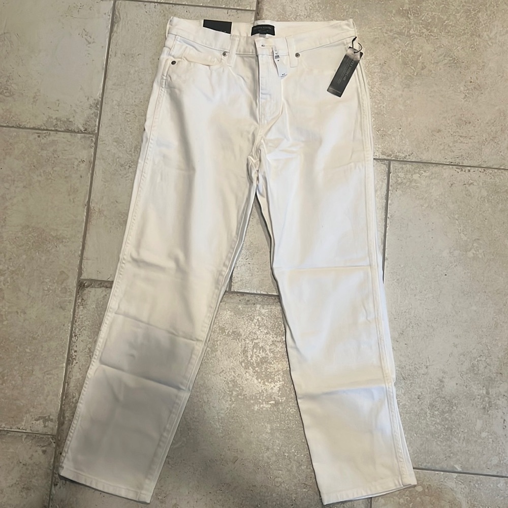 Banana Republic NWT White “slouch” Jean size 6 - Picture 1 of 3